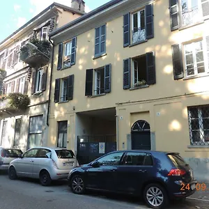 Apartment Al Numero 11, Como