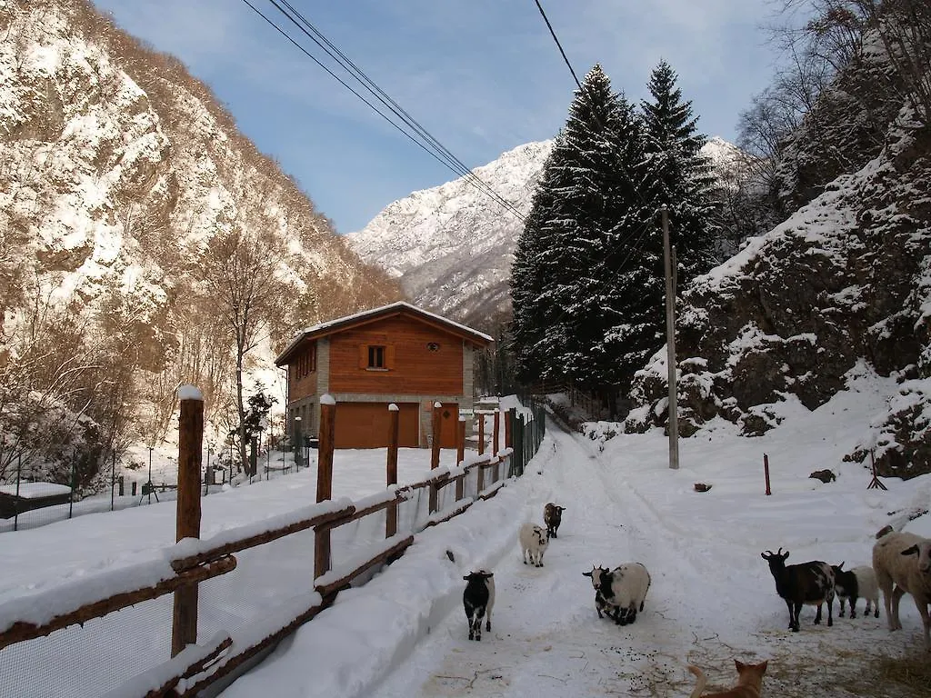Séjour à la ferme Agriturismo La Vecchia Chioderia Grandola ed Uniti